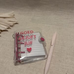 Notitieblokje met pen